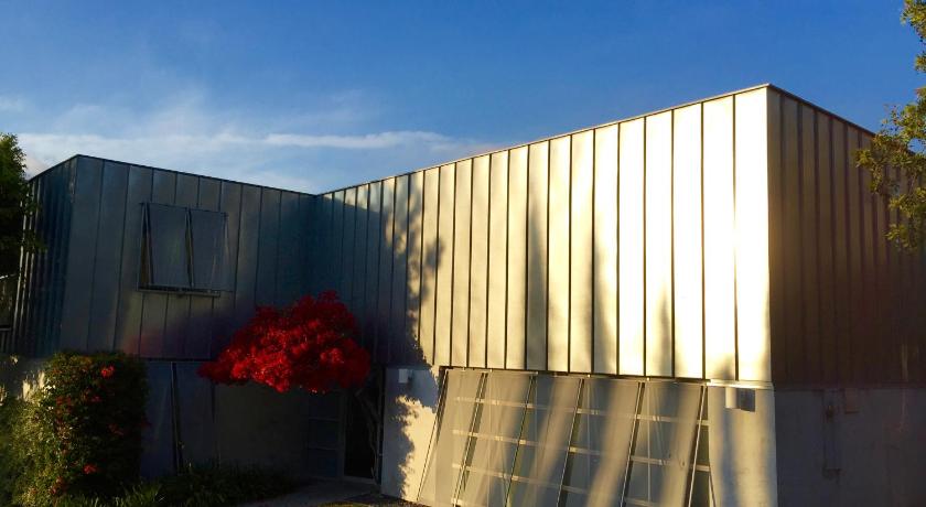 Silver Box Beverly Hills photo