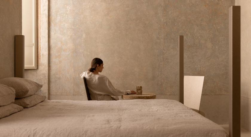 Nomos Hotel