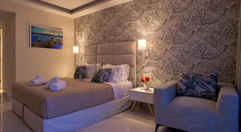 Image of Double Sea View With Private Pool 6