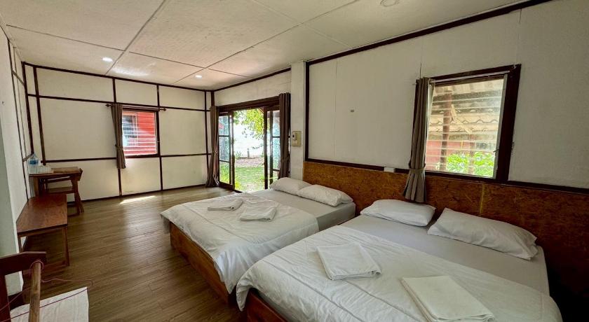 Image of Seaview Family Room 5