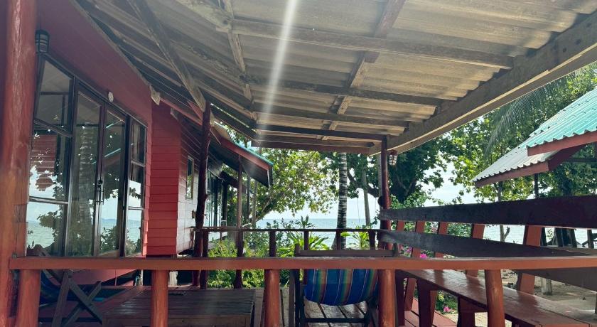 Image of Seaview Family Room 15