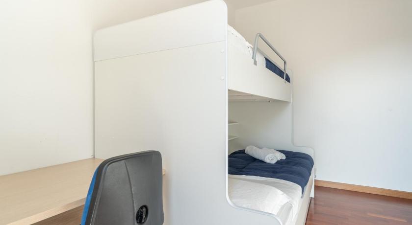 莱科 Large well-equipped appartement near Como lake 4星级 单人房 泳池