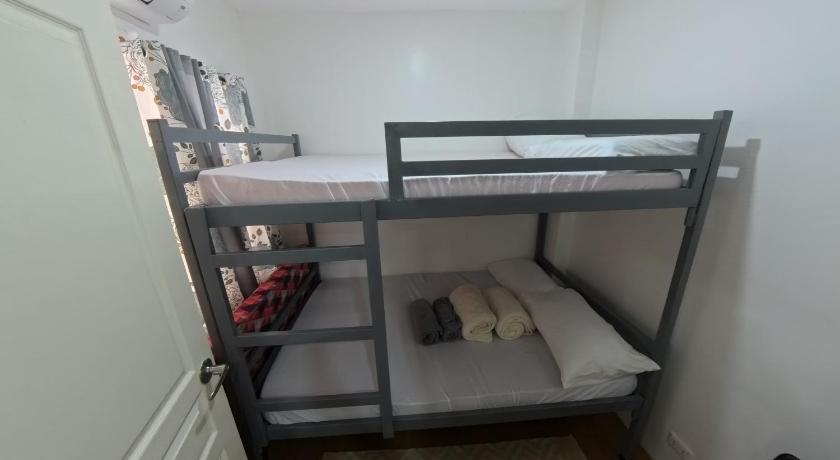 Townhouse for Rent - image 18