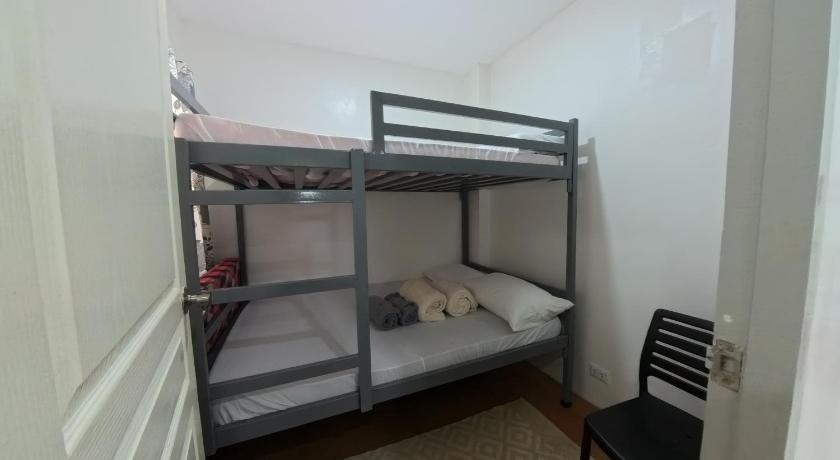 Townhouse for Rent - image 24