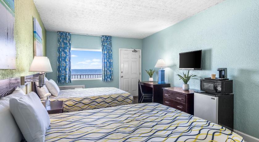 Image of Standard Double Room with Balcony - Gulf Side 6