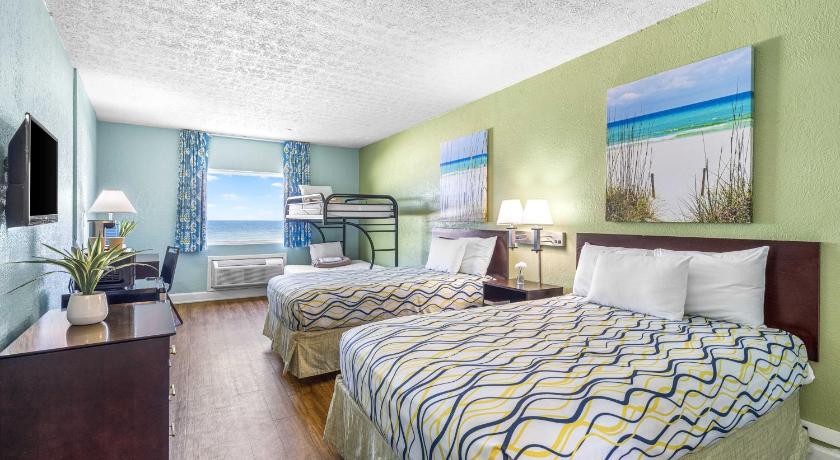 Image of Standard Double Room with Bunk Bed - Gulf Side 0