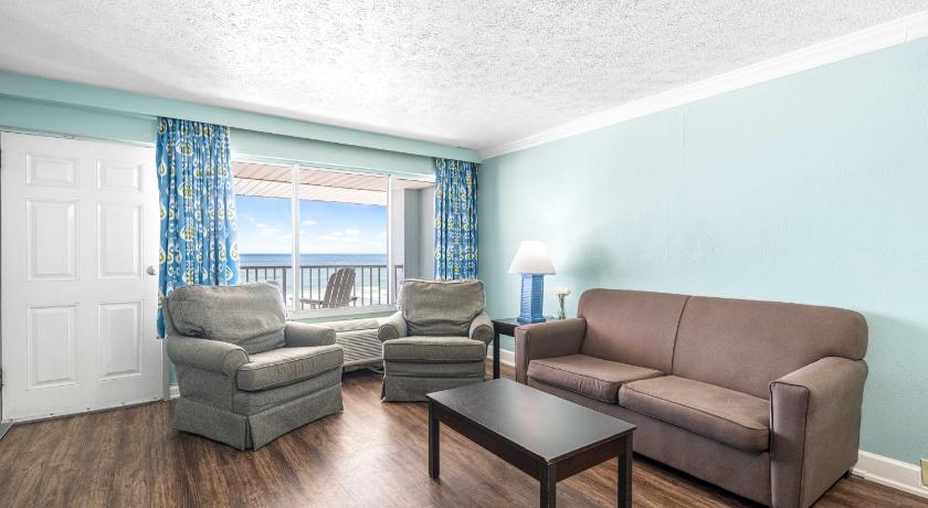 Image of Deluxe Queen Suite 7