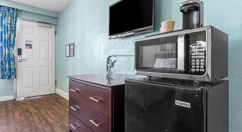 Image of Double Room - Disability Access 8