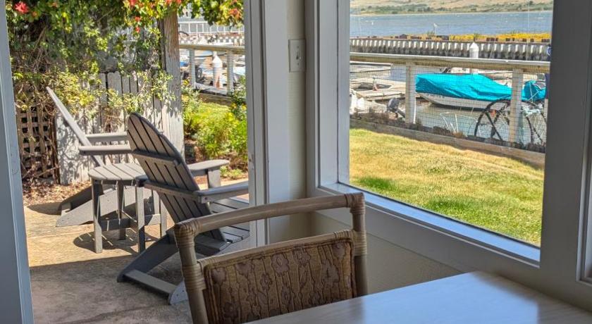 インヴァネス Tomales Bay Lodge and Marina Inc 3つ星 宿泊施設 レストラン
