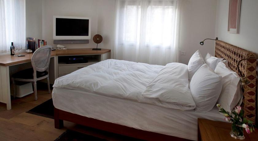 Boutique Hotel Tamarin photo