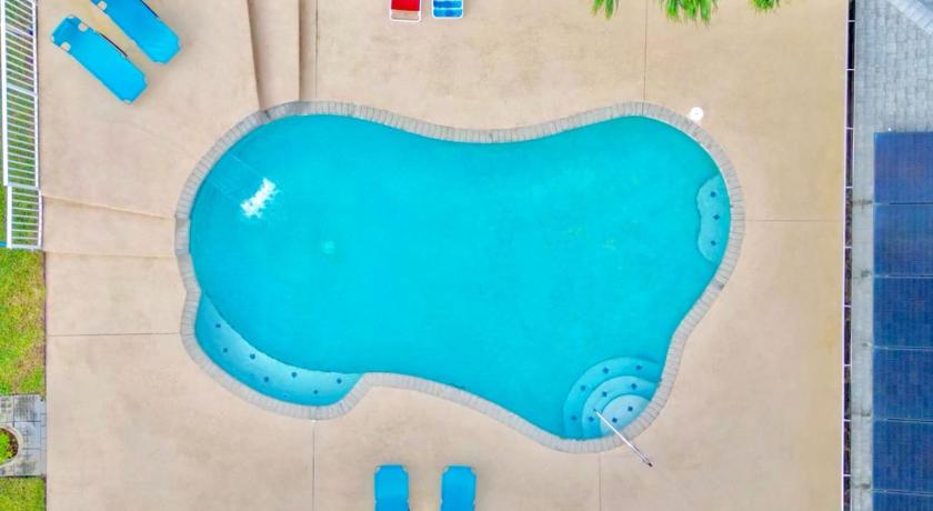 Heated Pool - Game Room Cool