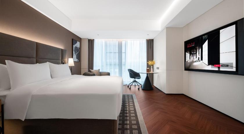 Chengdu 成都西博城中心城际酒店 Hotel pool