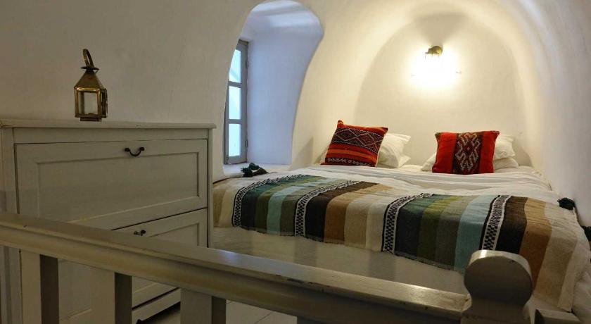 Three - Bedroom Private Pool Residence with Caldera View 이미지 6