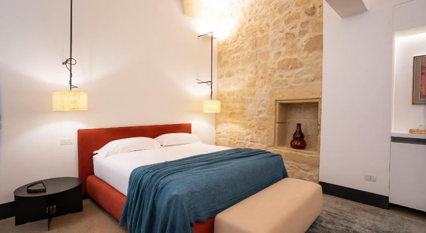 Image of King Room with Spa Bath 5
