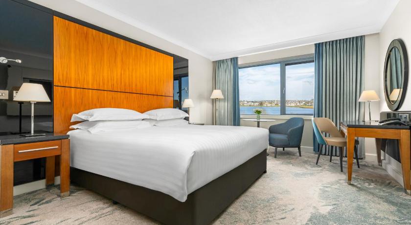 Image of Superior King Room 1