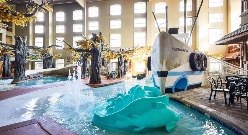 매디슨 (WI) 홀리데이 인 호텔 앤 스위트 매디슨 웨스트 - 미들턴 바이 IHG (Holiday Inn Hotel & Suites Madison West - Middleton By IHG) 3성급 호텔 로비