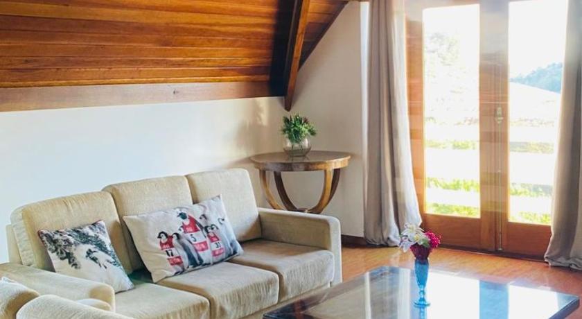 Image of Deluxe Family Suite 5