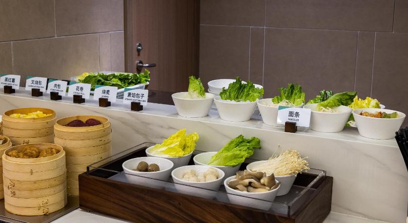 Atour Hotel Shenzhen Futian CBD Gangxia North Metro Station - image 25