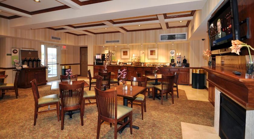 Country Inn & Suites by Radisson, Conway, AR