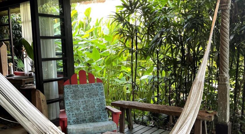 バリ Heliconia, at T house kaja 3つ星 シングルルーム 外観