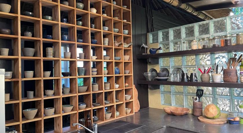 バリ Heliconia, at T house kaja 3つ星 シングルルーム スイート