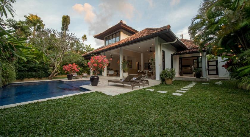 Villa Eight - image 12
