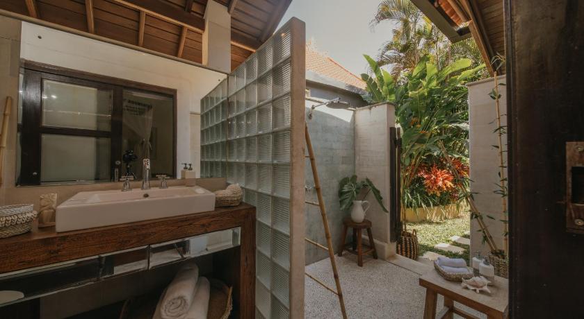 Villa Eight - image 47