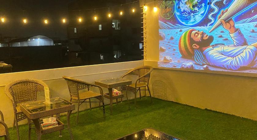 방콕 Holy Hostel Sathorn 2성급 게스트하우스 외관