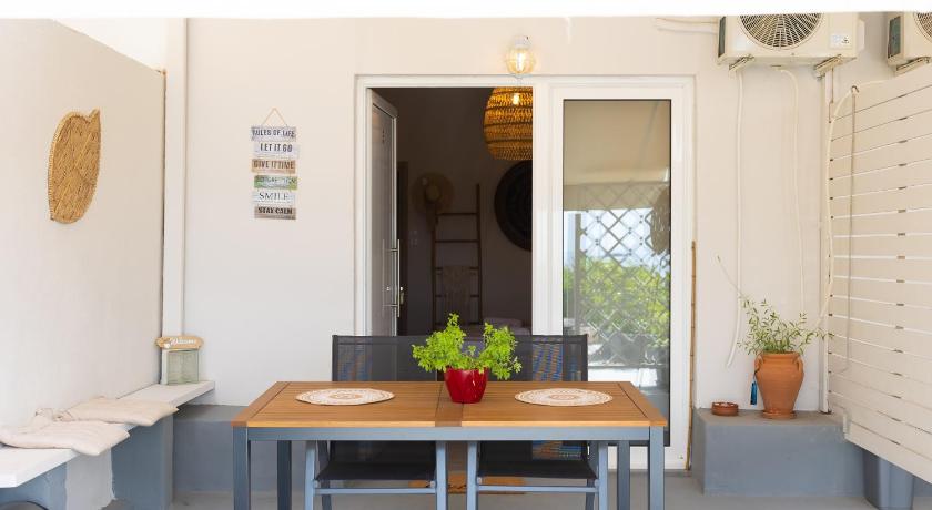 アナビソス New seafront studio 4つ星 シングルルーム 外観