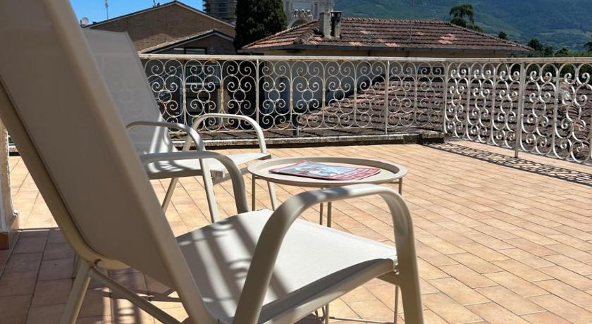 阿西西 La Terrazza degli Angeli Guest House 4星级 单人房 泳池