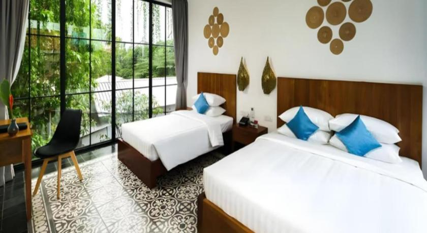 Family Suite with Balcony