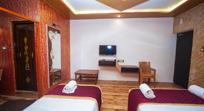 NN PALACE - image 14
