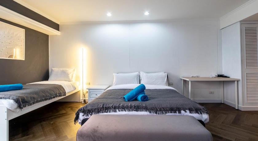 Image of Four-Bedroom Deluxe Apartment 14
