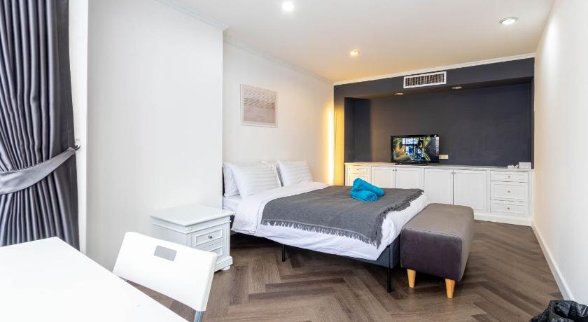 Image of Four-Bedroom Deluxe Apartment 10
