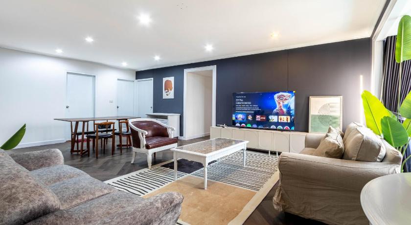 Image of Four-Bedroom Deluxe Apartment 8