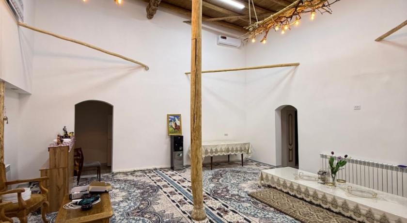 Sarzamin Guest House