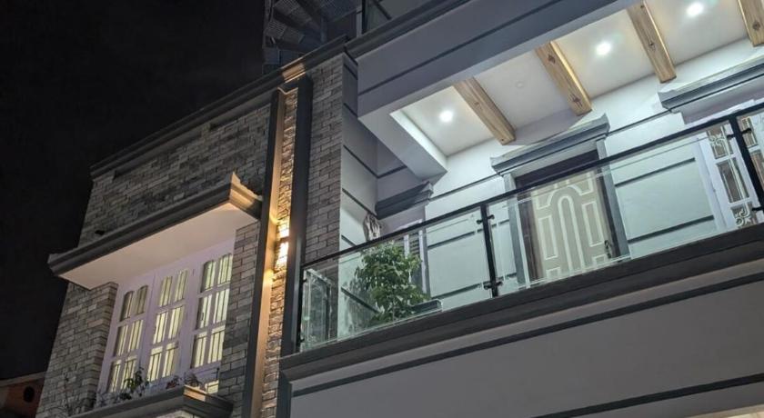2 BHK Apartment Homestay in Kathmandu — Kathmandu (3)