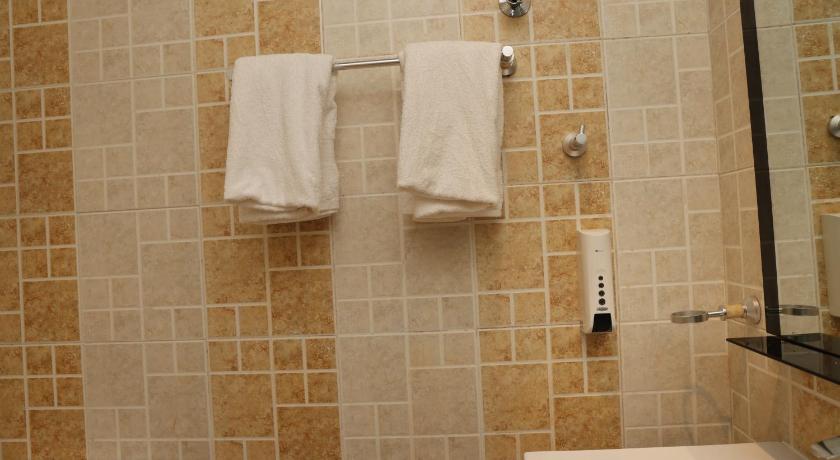 Image of Standard Double or Twin Room 9