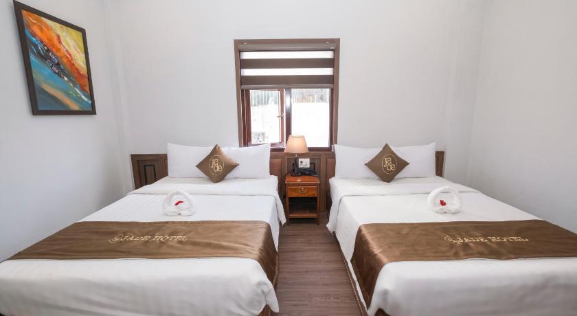 Image of Deluxe Double or Twin 12