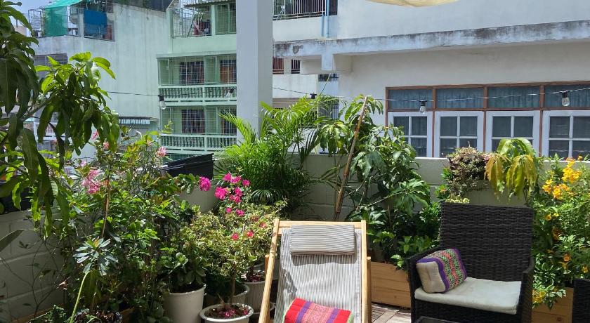 Bangkok Neighborhood Hostel - image 3