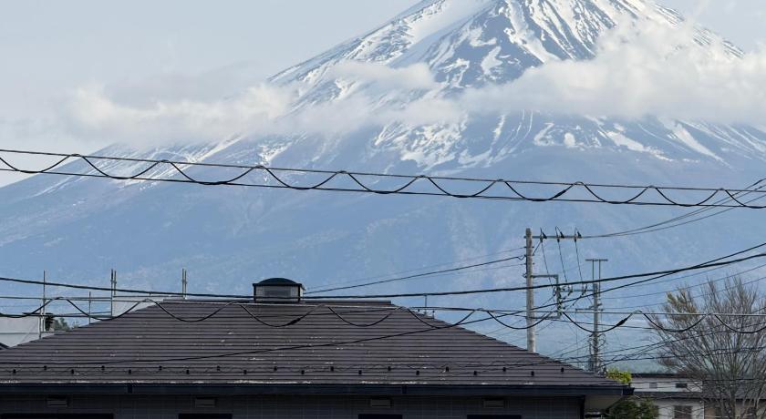 후지카와구치코 Pets OK Stunning view of Mt Fuji Near Kawaguchiko Beautiful new facilities ASTLAND 4성급 숙소 전망