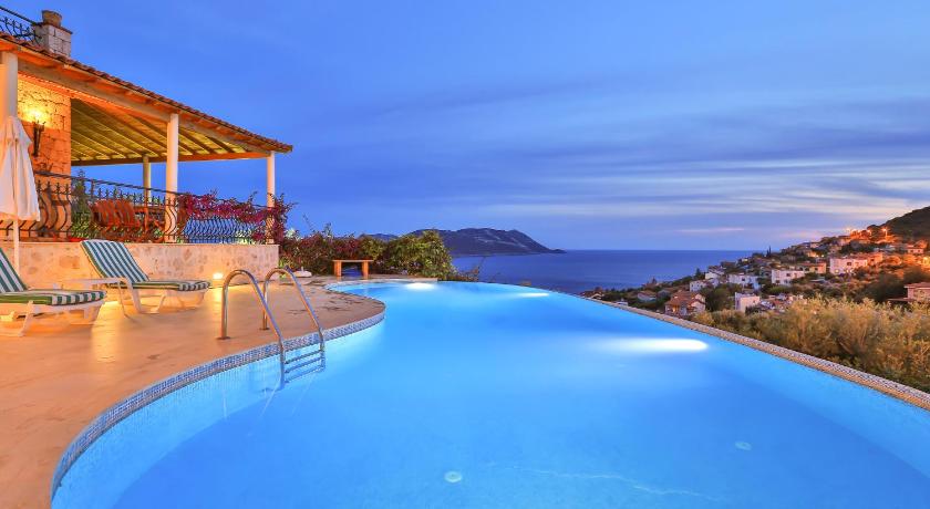 Kas, deniz manzaralı, 8 kisilik villa photo