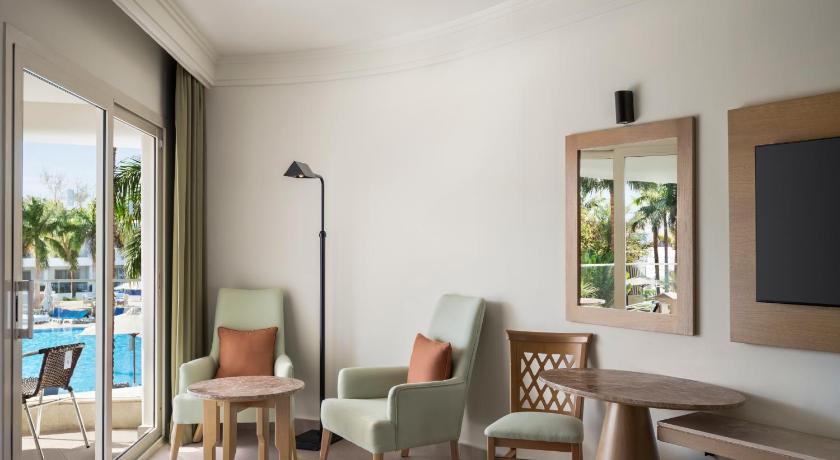 Image of Superior Room with 1 Double Bed, Pool Side, Beach Wing 4