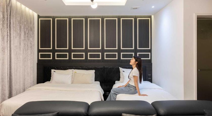 Lakosztályszoba (Suite Room) fotója 3