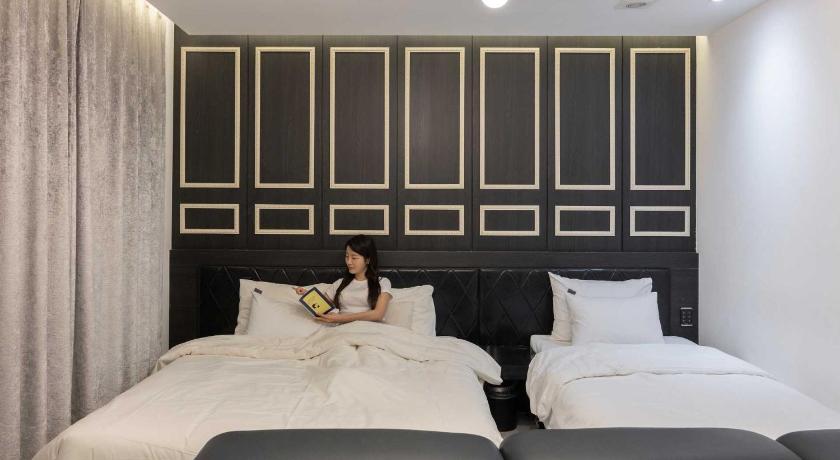 Lakosztályszoba (Suite Room) fotója 7
