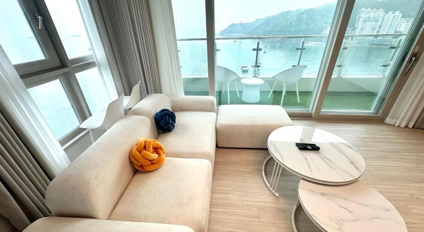 부산 더 디셈버스테이 부산 송도 오션 테라스 (THE DECEMBER STAY  Busan Songdo Ocean Terrace) 4성급 호텔 수영장