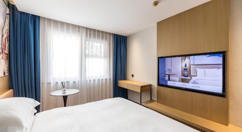 Image of Comfort King Room 3
