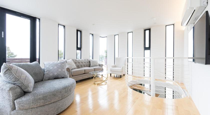 沖縄本島 白の楽園 Villa Blanc F 3つ星 シングルルーム プール