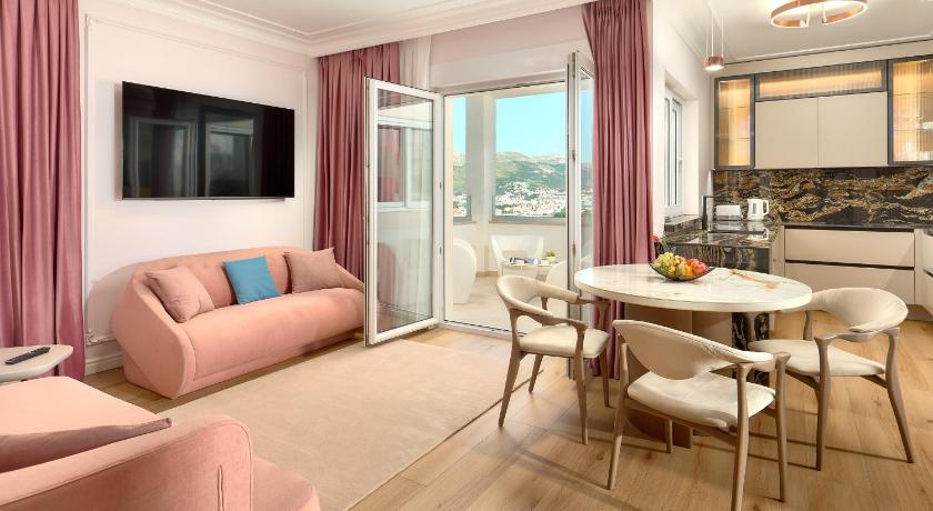 Image of Apartment with Terrace 4