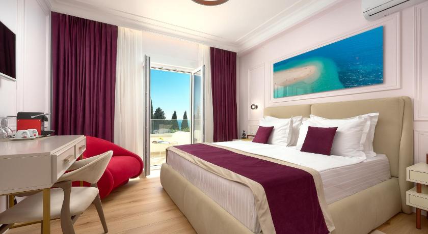 Image of Deluxe Double Room 0